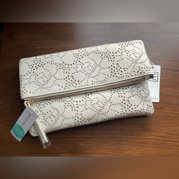 Urban Expressions Arabella Clutch - used once - Picture 1 of 6